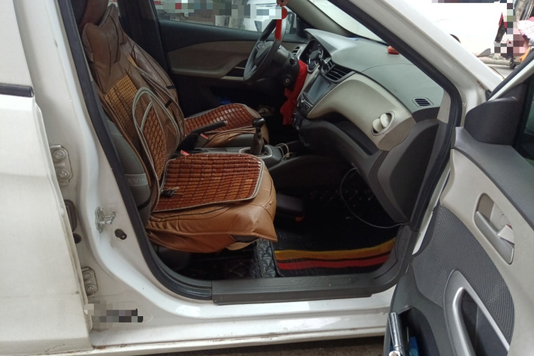 雪佛兰 2016款 赛欧3 1.3L 手动舒适天窗版局部细节9005