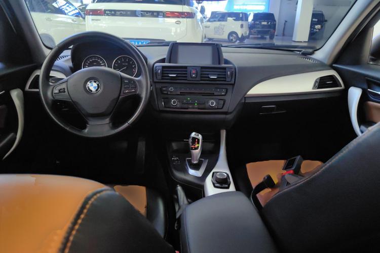 宝马1系(进口) 2013款 改款 116i 领先型中控内饰7002