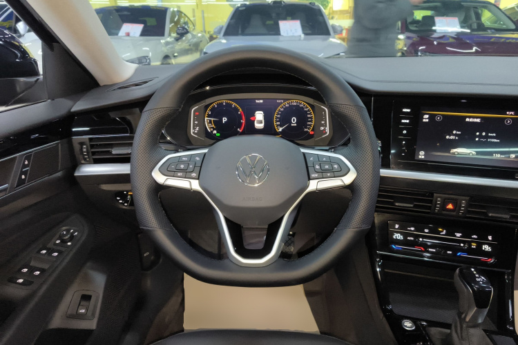 大众 帕萨特 2025款 出众款 380TSI 龙腾版局部细节13