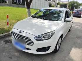 福特 福睿斯 2015款 1.5L 手动舒适型