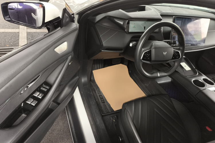 深蓝汽车 深蓝SL03 2023款 200Max增程版中控内饰20