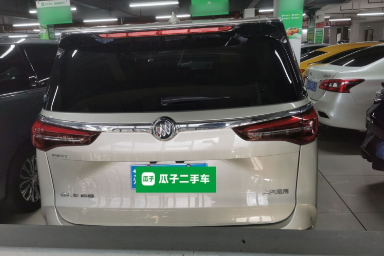 别克GL8 2020款 ES陆尊 653T 豪华型车身外观6