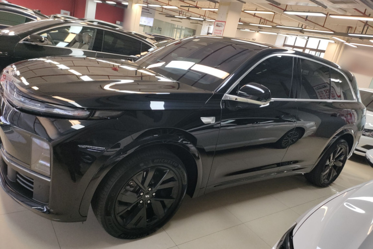 理想汽车 理想L7 2023款 Air车身外观4