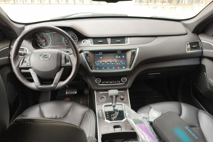 陆风X7 2015款 2.0T 全景尊贵版中控内饰7002