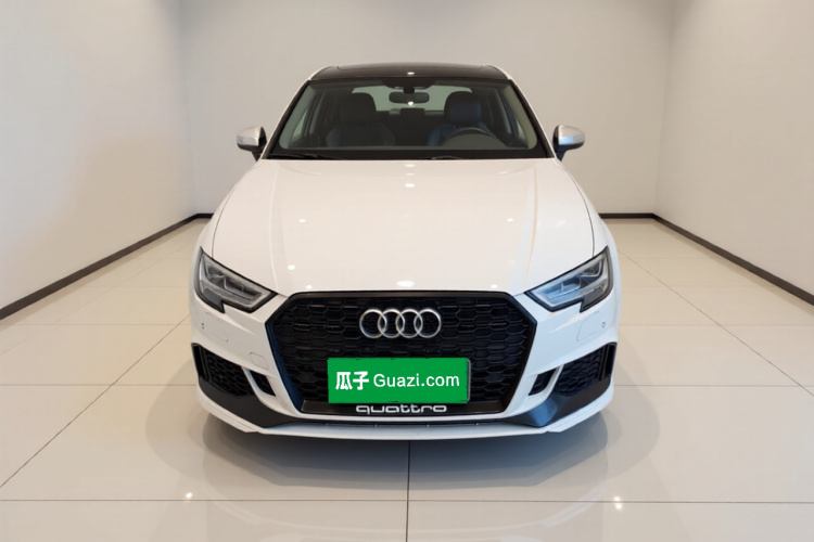 奥迪A3 2018款 30周年年型 Limousine 35 TFSI 运动型车身外观2