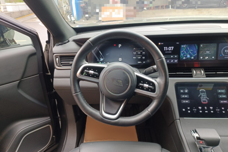 理想汽车 理想ONE 2021款 增程6座版中控内饰13