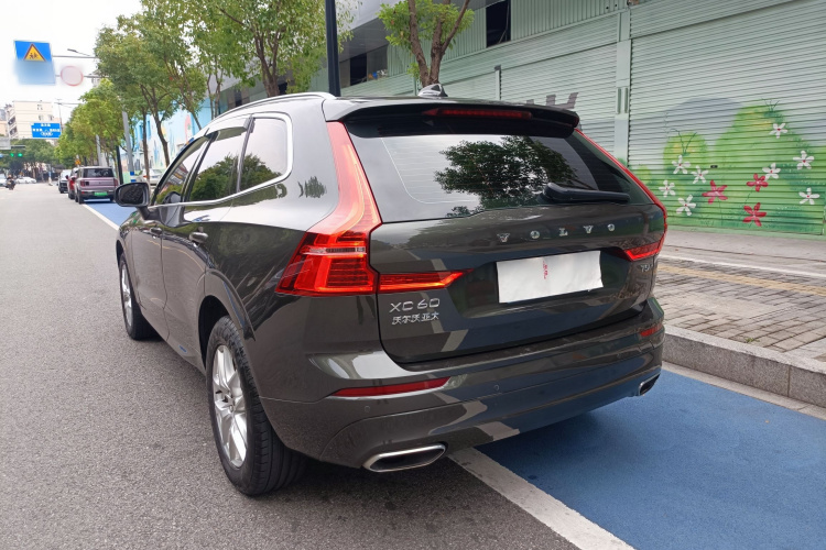 沃尔沃XC60 2019款 T5 四驱智逸版 国VI车身外观6005