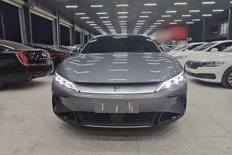 比亚迪 汉 2023款 EV 冠军版 506KM前驱尊贵型车身外观2