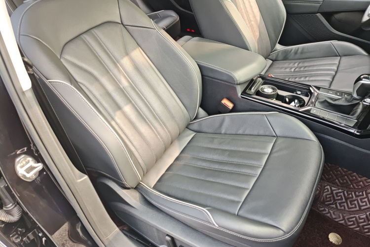 大众 帕萨特 2022款 330TSI 星空精英版局部细节41