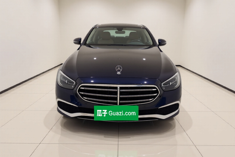 奔驰E级 2021款 改款 E 260 L车身外观2
