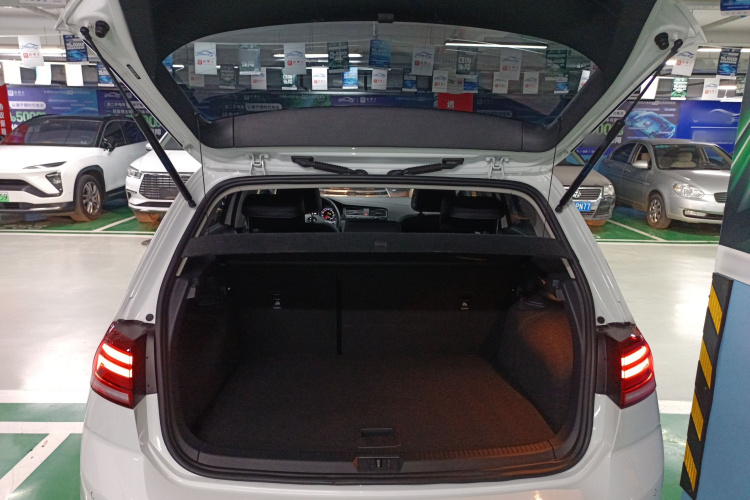 大众 高尔夫 2018款 230TSI 自动舒适型局部细节23