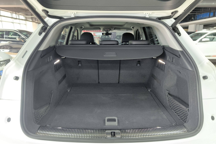 奥迪Q5L 2020款 改款 40 TFSI 荣享时尚型局部细节23