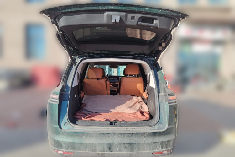 零跑汽车 零跑C16 2024款 增程 200激光雷达版中控内饰23