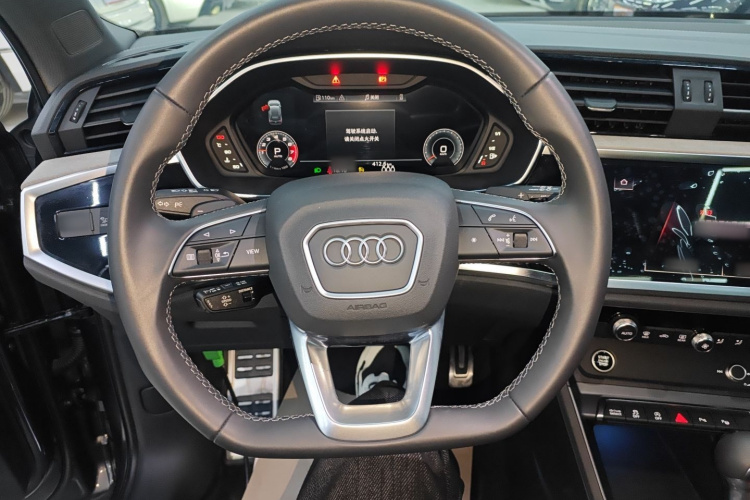 奥迪Q3 2024款 40 TFSI 时尚动感型局部细节13