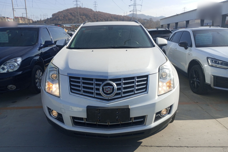 凯迪拉克SRX 2015款 3.0L 舒适型车身外观2