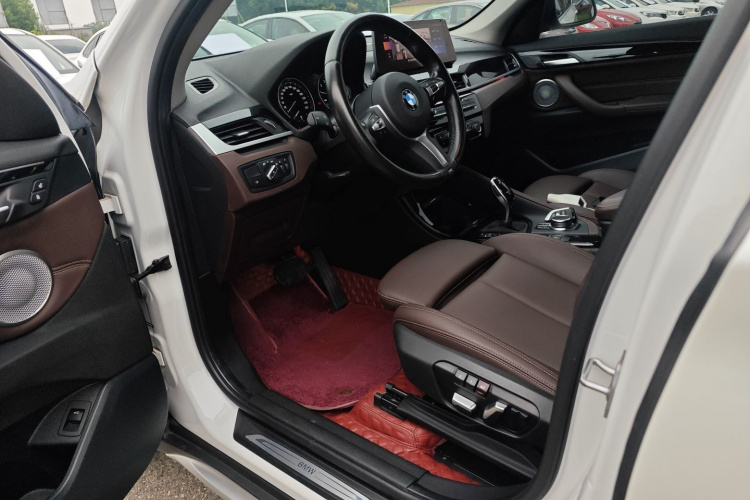 宝马X1 2022款 sDrive20Li 尊享型中控内饰20