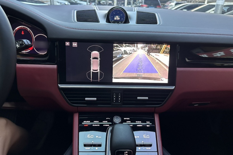 保时捷 Cayenne新能源 2021款 Cayenne E-Hybrid 2.0T中控内饰7004