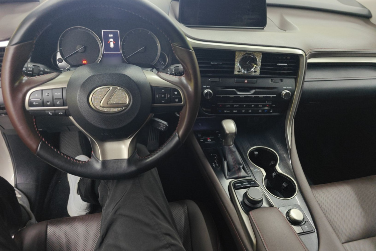 雷克萨斯RX 2016款 300 四驱典雅版 国V中控内饰12