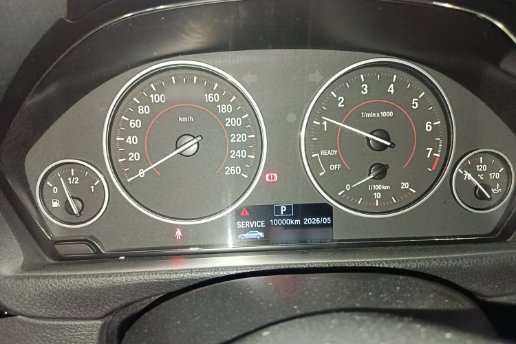 宝马3系 2017款 320i M运动型局部细节14