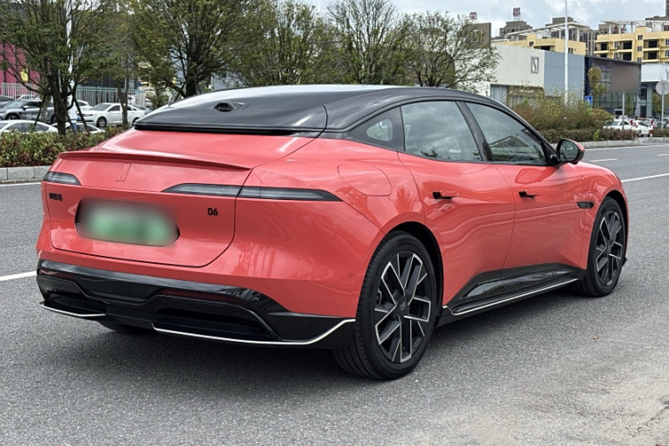 阿维塔06 2025款 Pro增程版车身外观6006