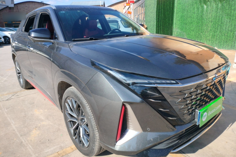 长安欧尚Z6 2023款 蓝鲸 2.0T 自动智行型车身外观3