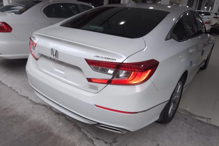 本田 雅阁 2018款 260TURBO 精英版 国VI车身外观7