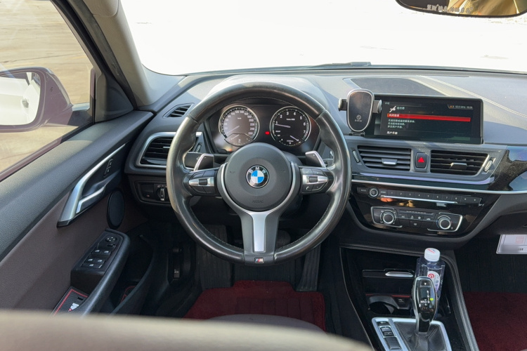 宝马1系 2020款 125i 领先型M运动套装局部细节13