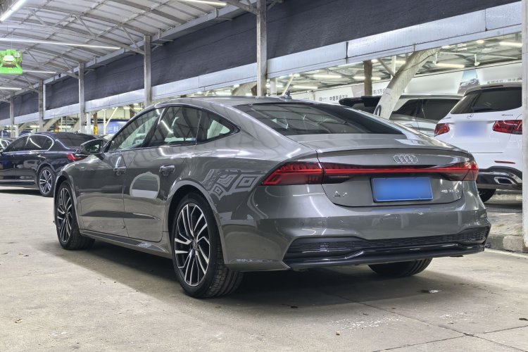奥迪A7 2024款 45 TFSI 臻选型车身外观6006