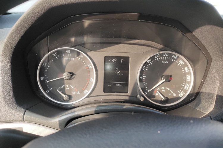 斯柯达 明锐 2014款 1.4TSI DSG逸俊版局部细节14