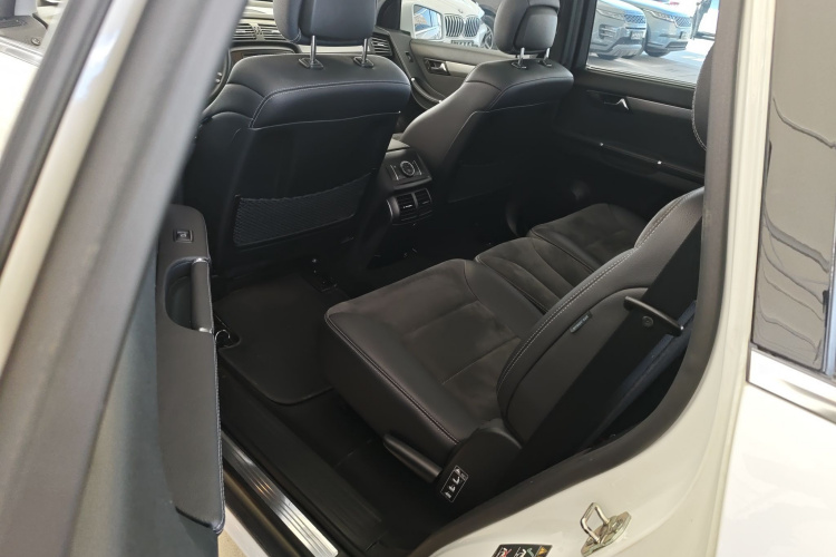 奔驰R级 2014款 R 320 4MATIC 商务型中控内饰21