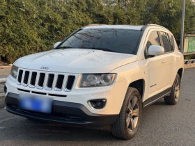 Jeep 指南者(进口) 2014款 改款 2.4L 四驱舒适版