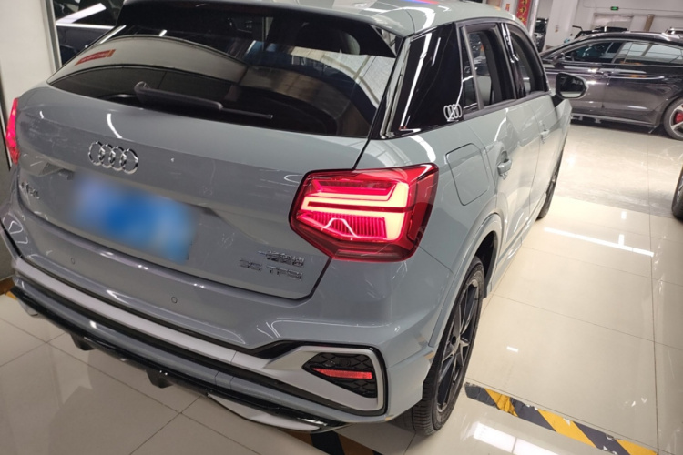 奥迪Q2L 2022款 35 TFSI 进取动感型车身外观6005