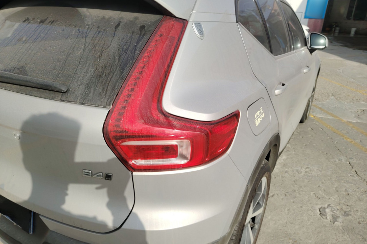 沃尔沃XC40 2023款 B4 四驱智雅豪华版车身外观6001