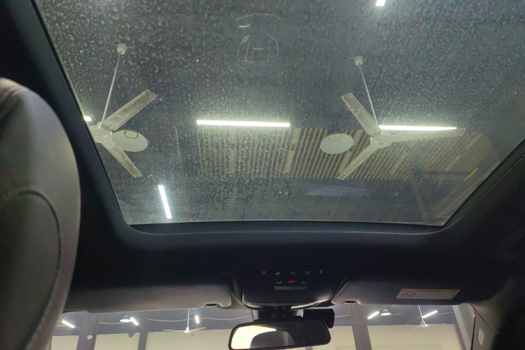 奔驰GLC 2017款 GLC 200 4MATIC中控内饰22