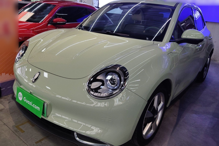 欧拉好猫 2023款 401km标准续航 尊荣型 磷酸铁锂车身外观1