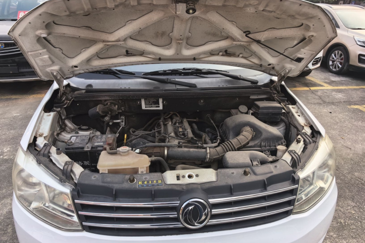 东风风光 风光330 2014款 1.5L手动标准型DK15-02机舱底盘24