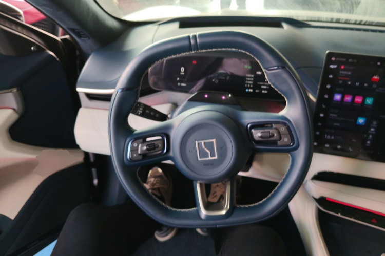 极氪001 2024款 WE版 100kWh 后驱局部细节13