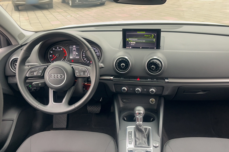 奥迪A3 2020款 改款 Limousine 35 TFSI 进取型 国VI中控内饰7005