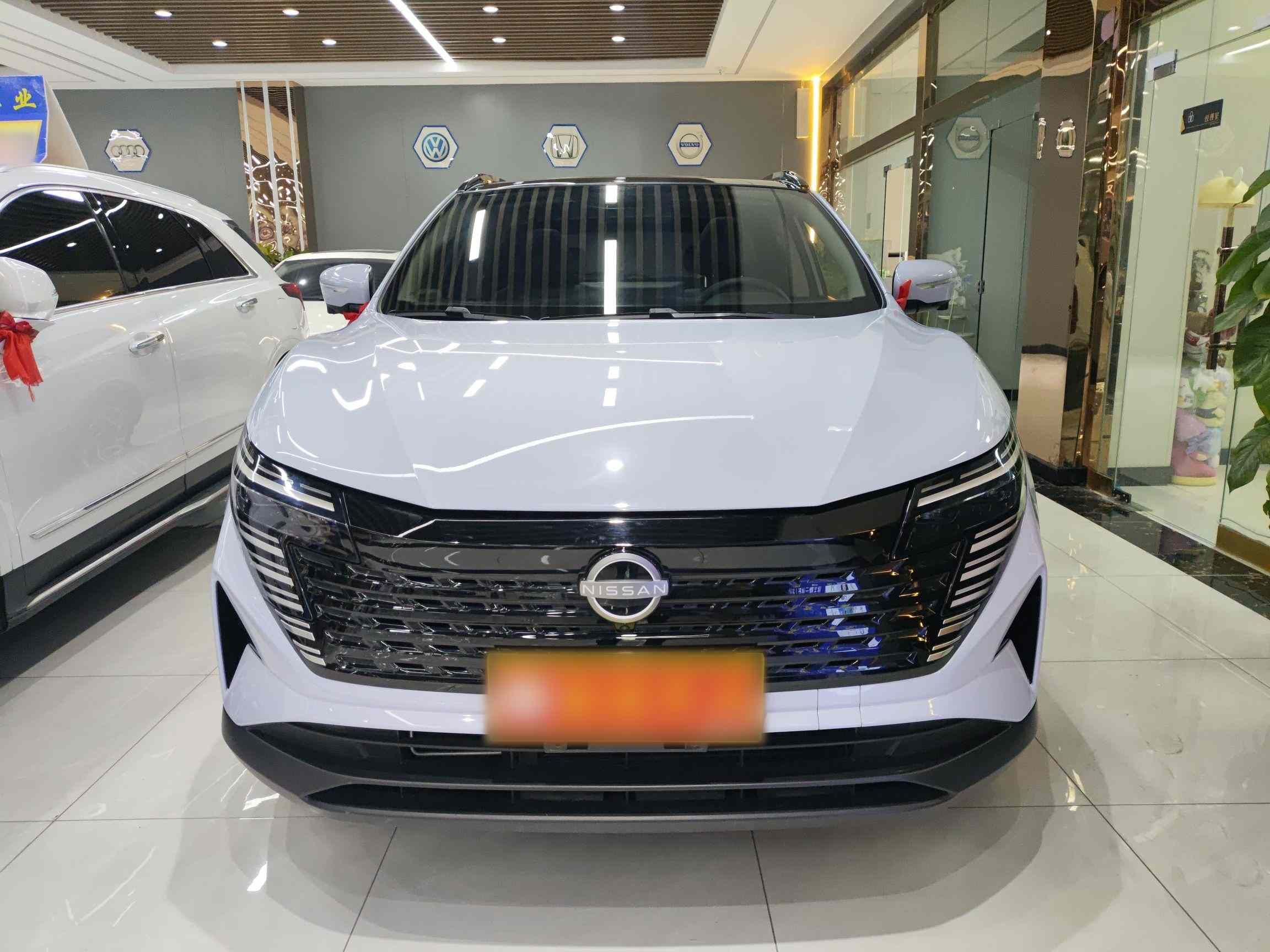 日产 逍客 2025款 荣誉 2.0L CVT XV+领先版(1)