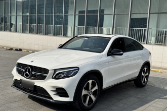 奔驰GLC轿跑 2018款 GLC 200 4MATIC 轿跑SUV