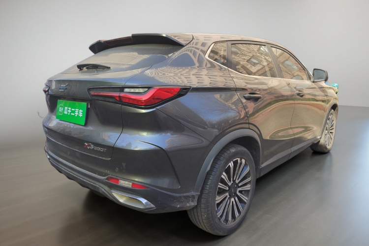 长安欧尚X5 2021款 1.5T DCT豪华型车身外观7