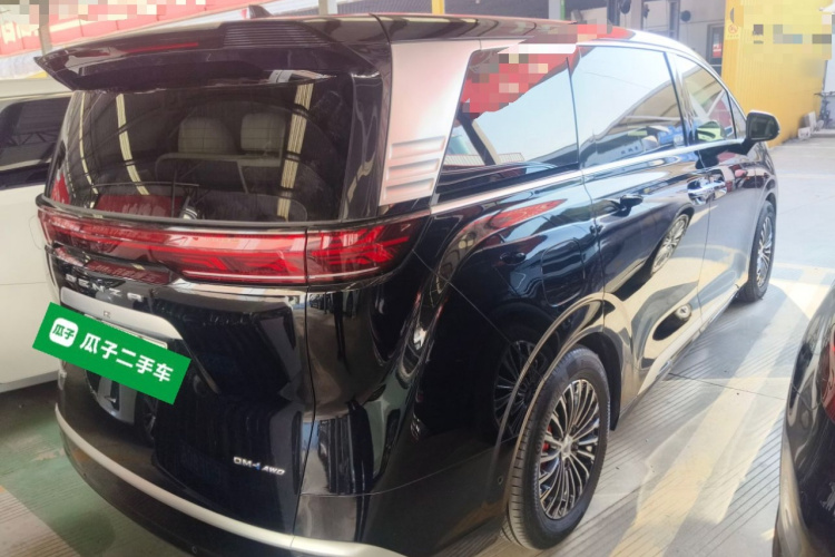 腾势D9 2024款 DM-i 980 四驱旗舰型车身外观6005