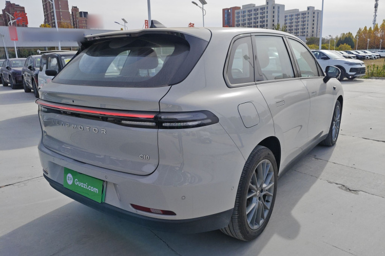 零跑汽车 零跑C10 2024款 210激光雷达版车身外观7