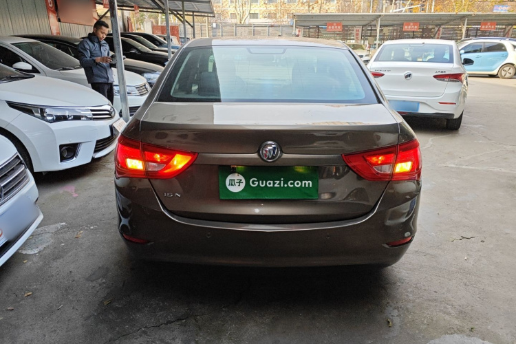 别克 英朗 2015款 15N 自动豪华型车身外观6