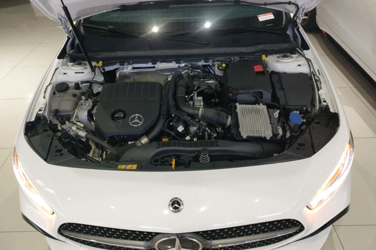 奔驰A级 2024款 A 200 L 时尚型机舱底盘24