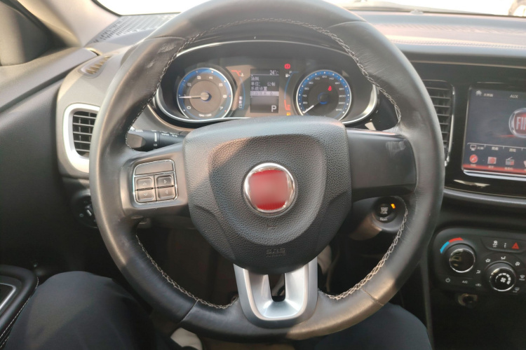 菲亚特 菲翔 2015款 1.4T 自动劲享版局部细节13