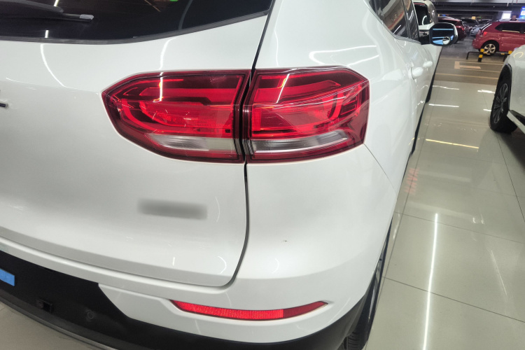 哈弗H6 2017款 红标 1.5T 自动两驱智尚型车身外观6006