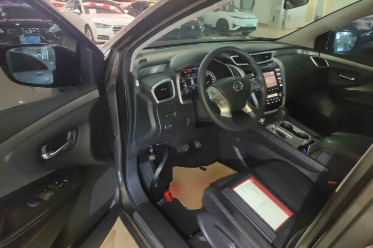 日产 楼兰 2015款 2.5L XE 两驱精英版中控内饰20