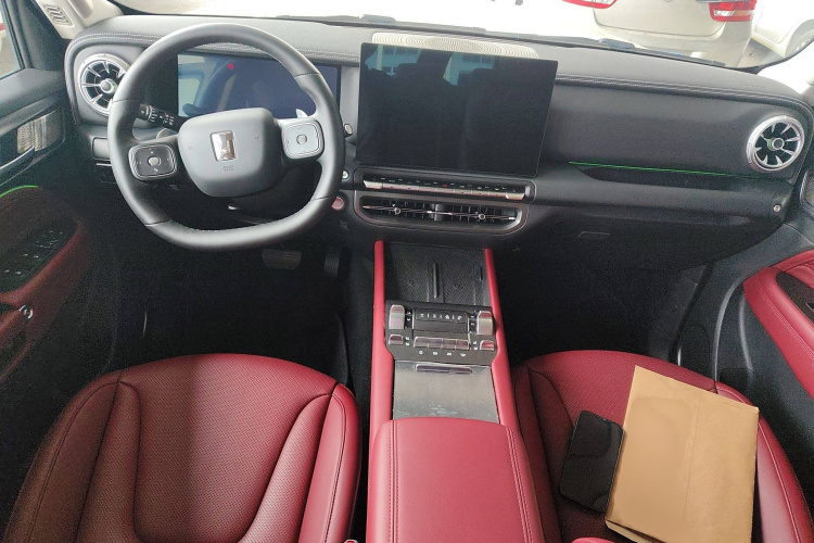 坦克300 2025款 2.0T 征服者中控内饰7002