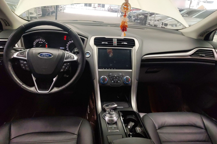 福特 蒙迪欧 2017款 改款 EcoBoost 180 时尚型中控内饰12